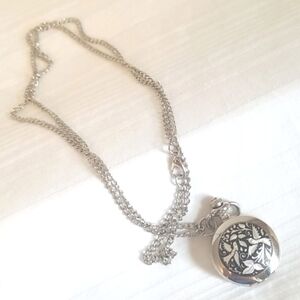 New Suarez Silver Bird Floral Necklace Watch